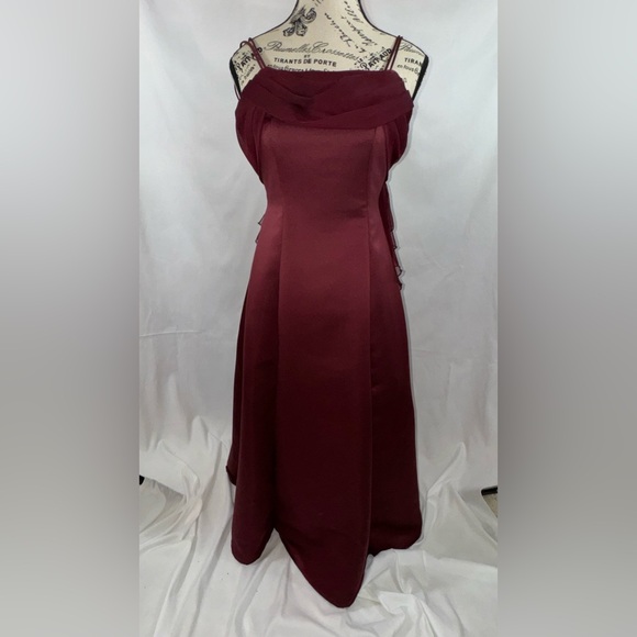Other - Girls: Gorgeous Burgundy Spaghetti Strap dress with matching Scarf